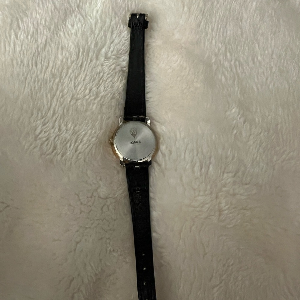 Black Women Classy Small Watch - Picture 4 of 6